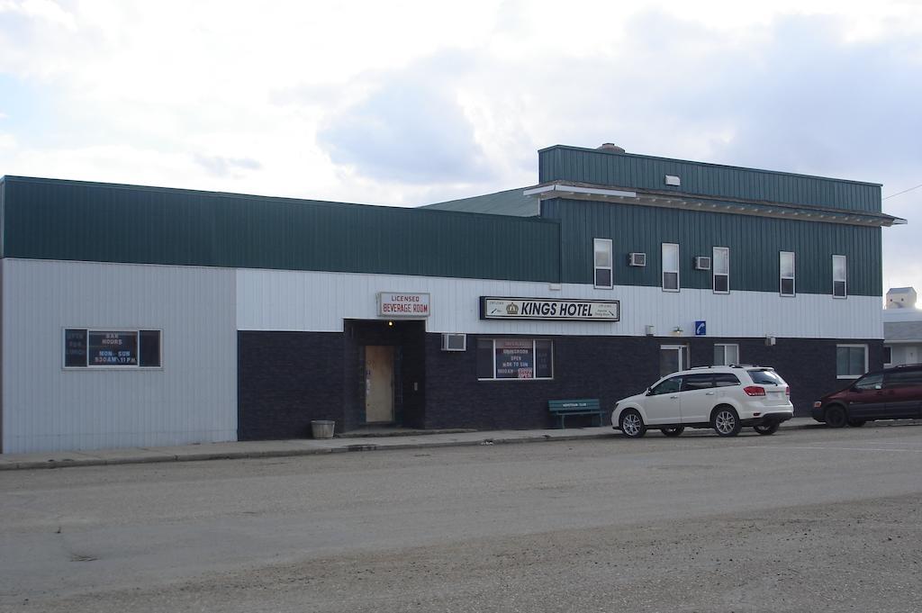 King'S Hotel & Motel By Elevate Rooms Shaunavon Eksteriør billede