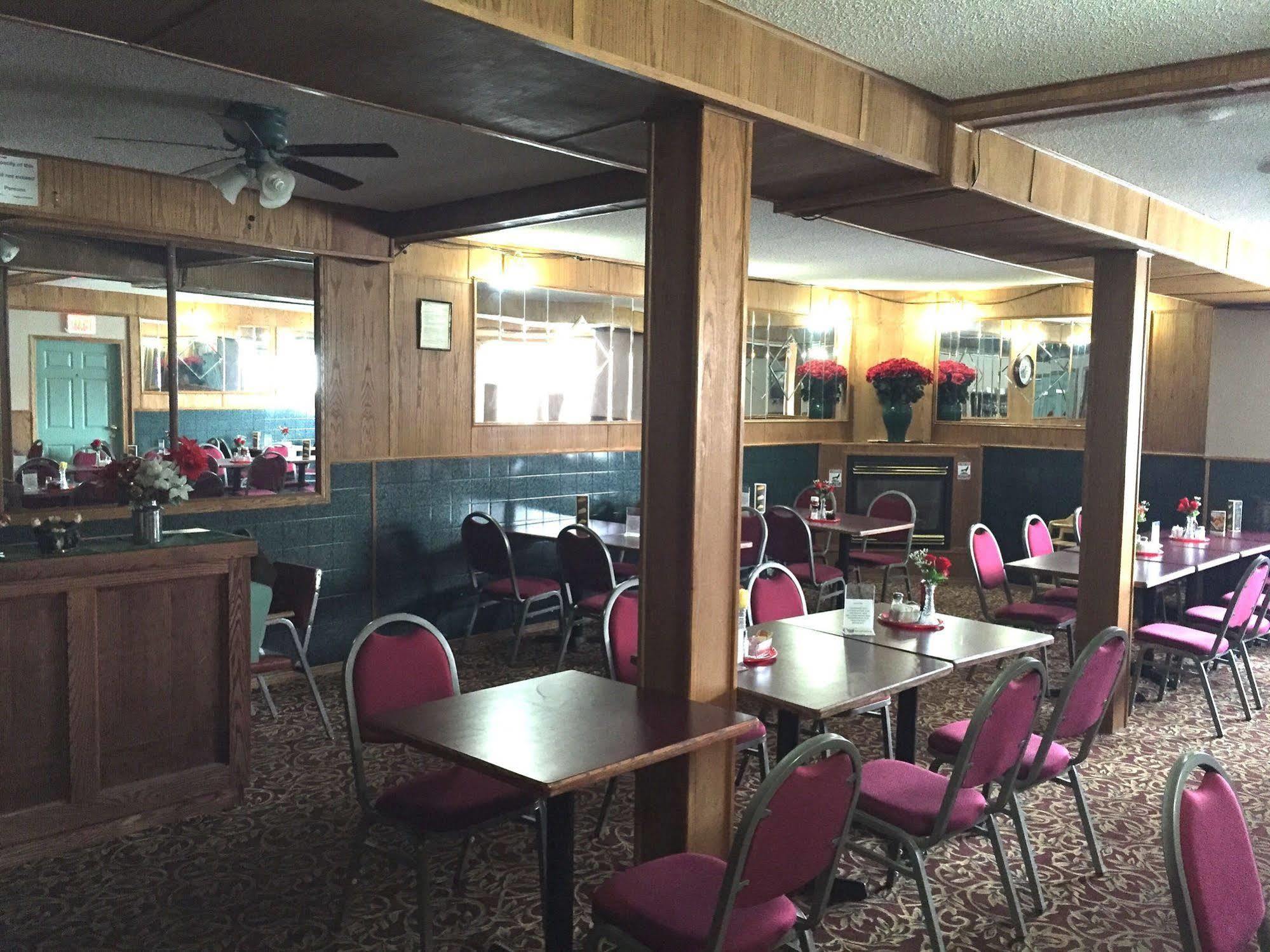 King'S Hotel & Motel By Elevate Rooms Shaunavon Eksteriør billede